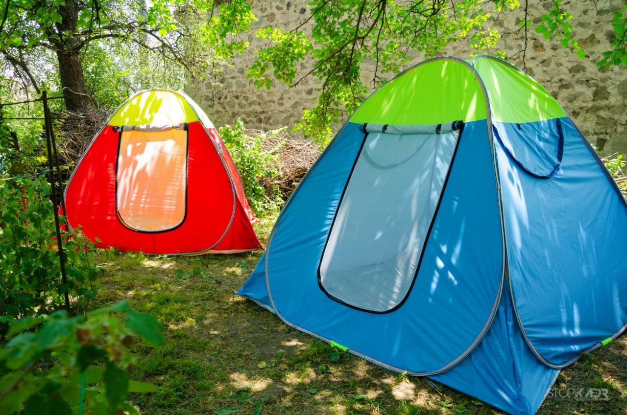 Camp'In Goris Hotel Kültér fotó