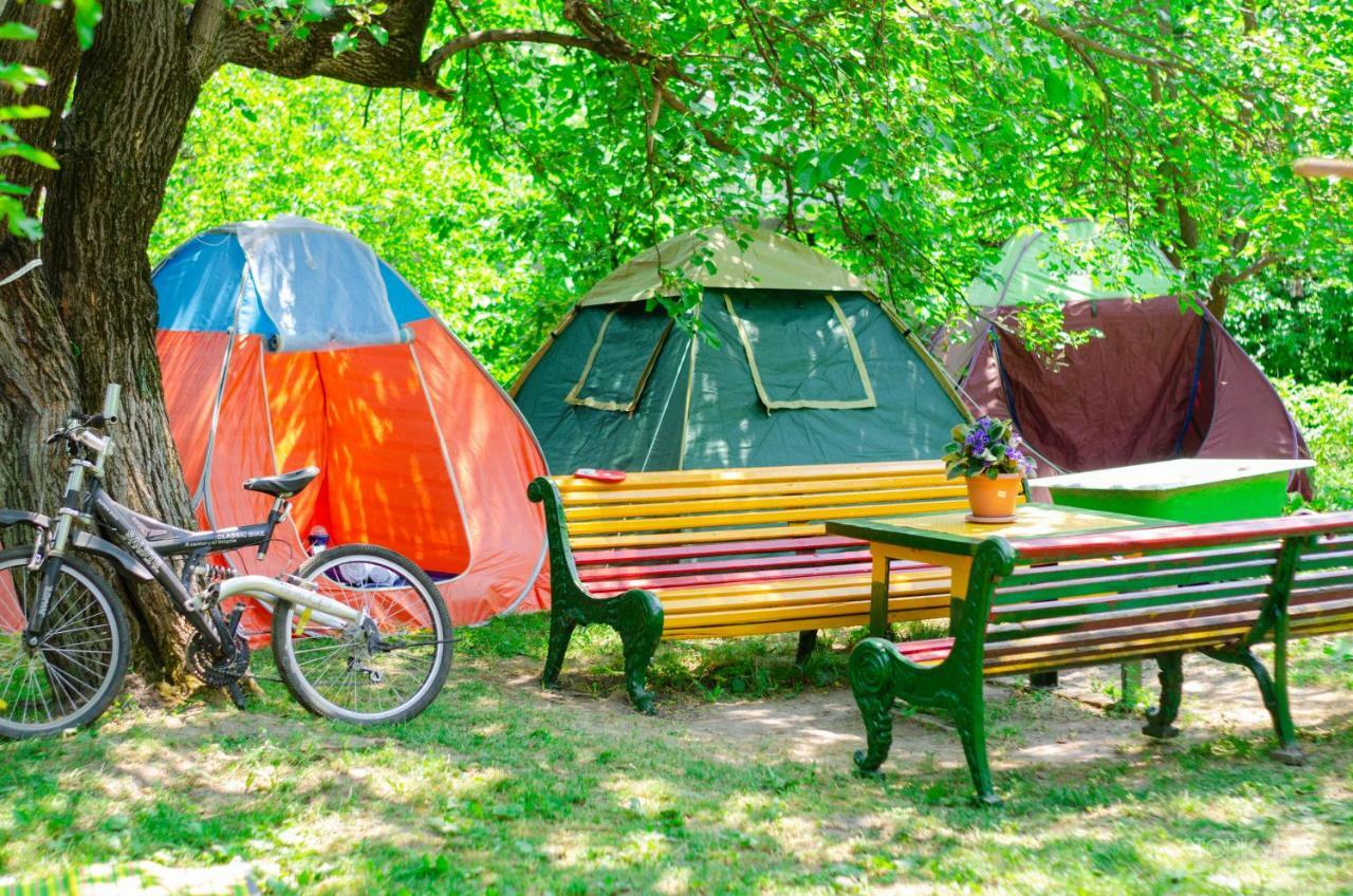 Camp'In Goris Hotel Kültér fotó