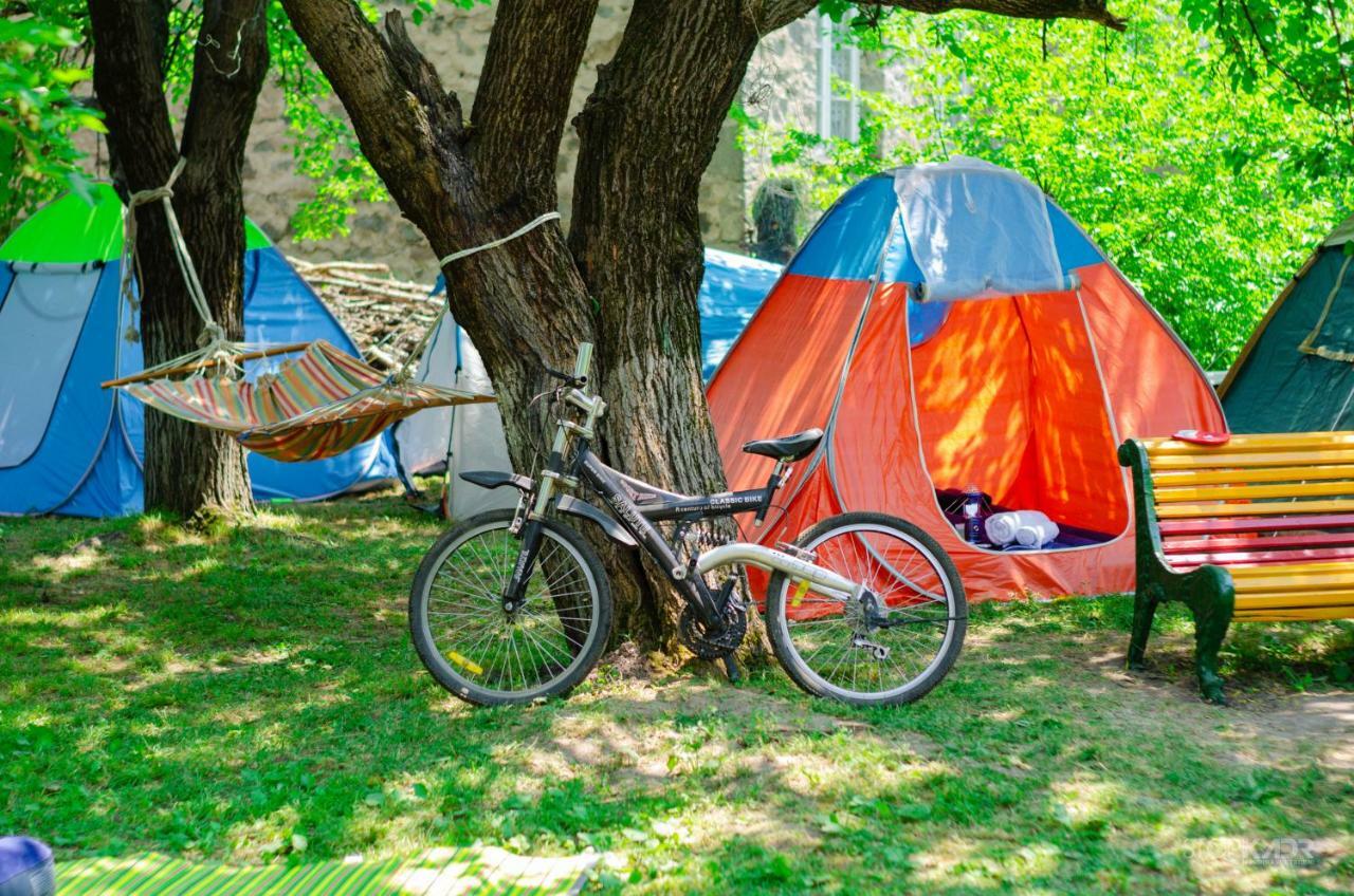 Camp'In Goris Hotel Kültér fotó